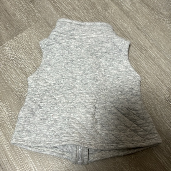 Carters 6 Month Vest - Picture 5 of 5